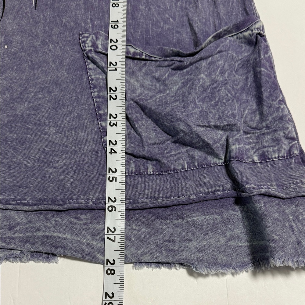Jess & Jane Mineral Washed Patch Pocket Floral Graphic Purple Women's Tunic Top - Picture 11 of 11